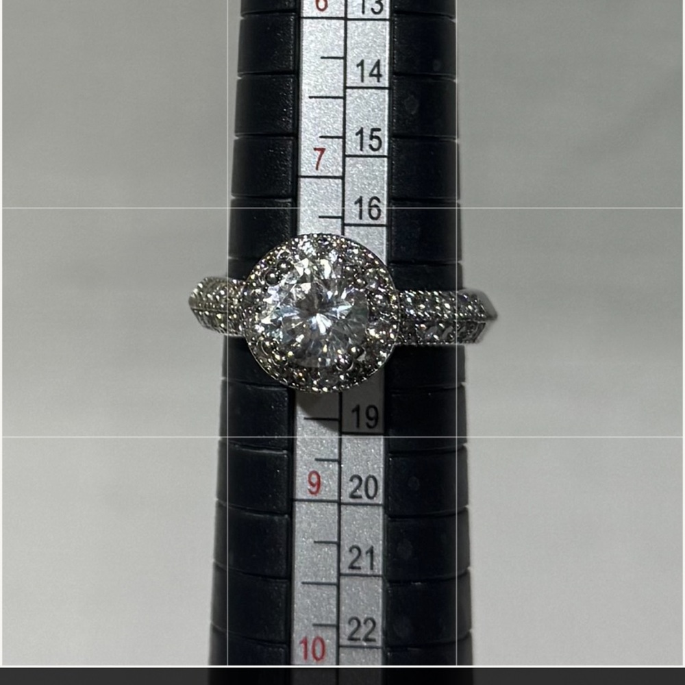 Sparkling Silver Crystal Ring